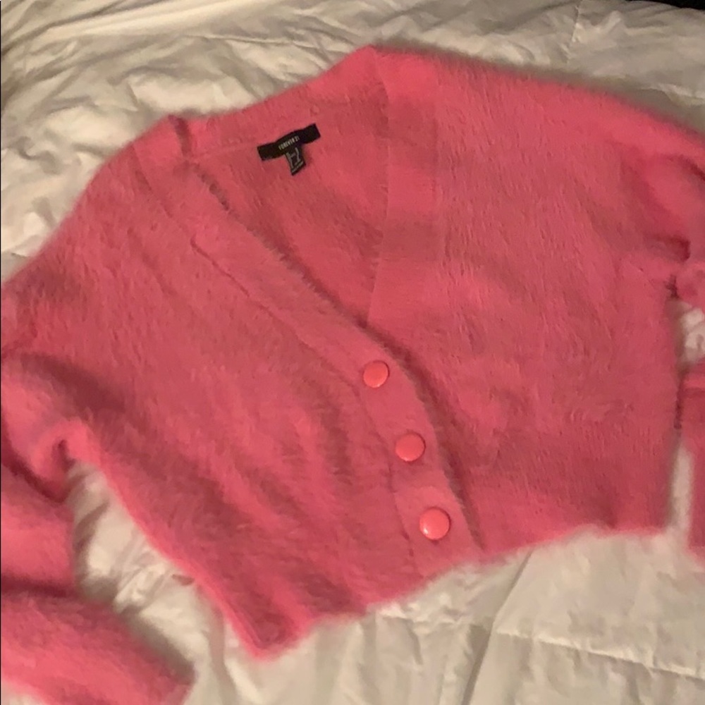 The CUTEST cardigan 💞